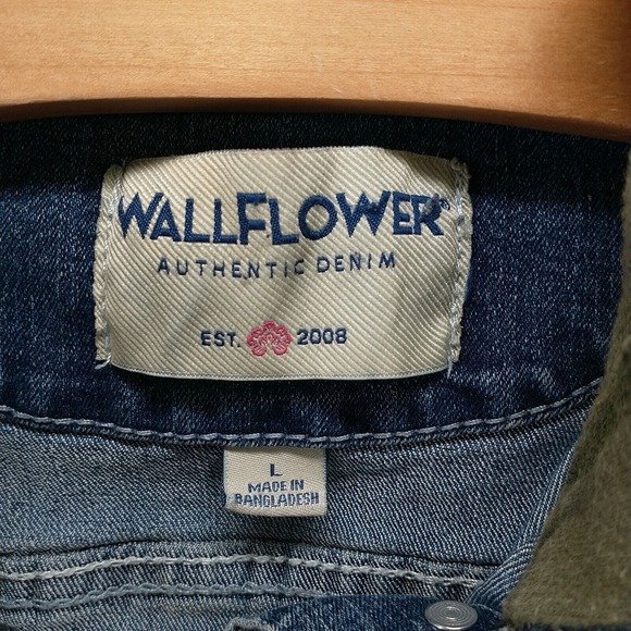 WallFlower Girls Hooded Denim Jean Jacket Blue Green Camo Large Layered Look - Picture 8 of 12